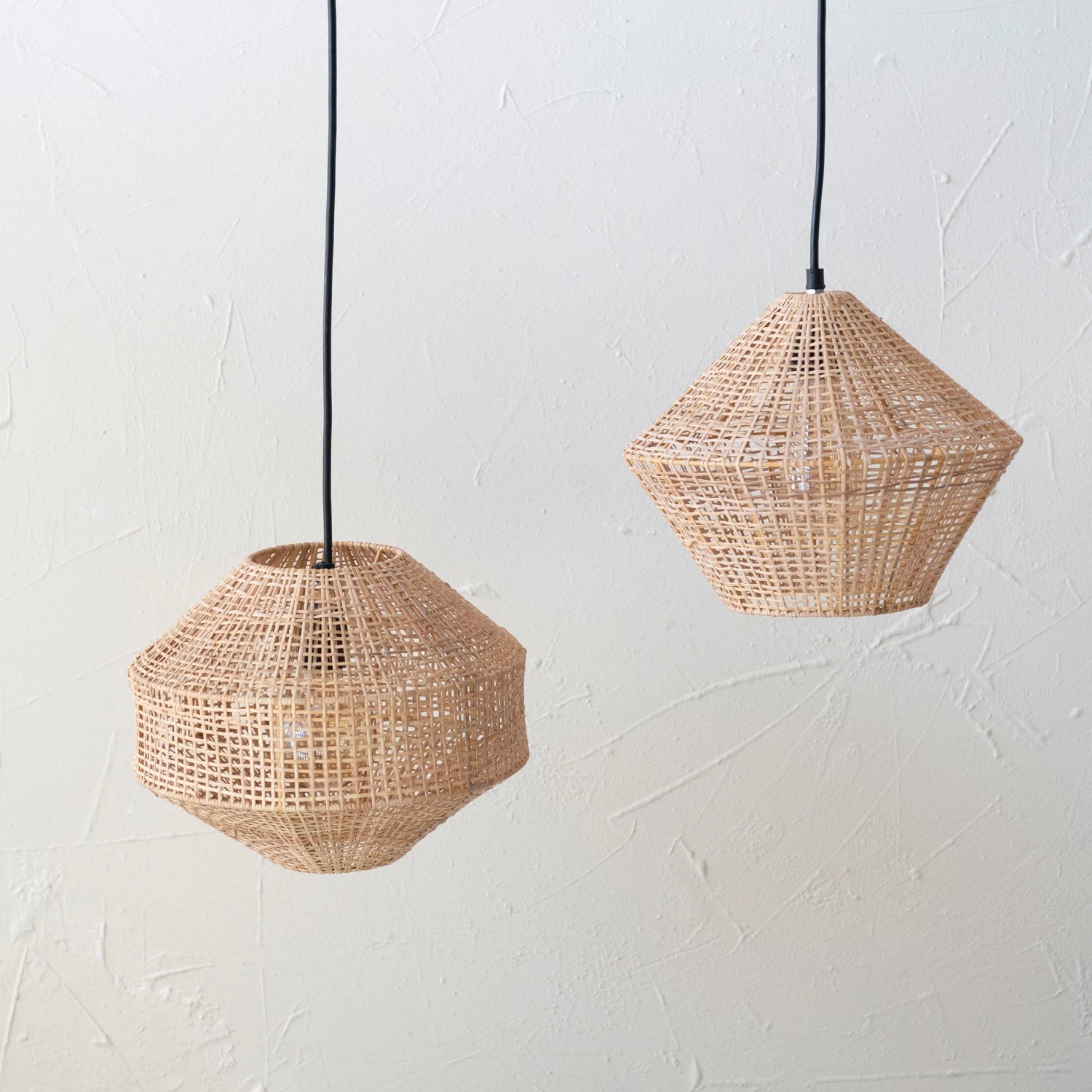 Hand-Woven Rattan Pendant Lamp