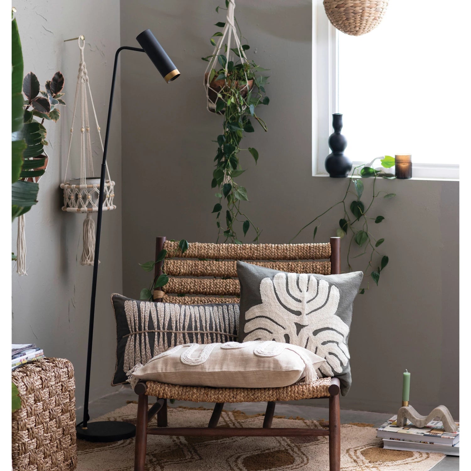 Metal Floor Lamp with Inline Switch
